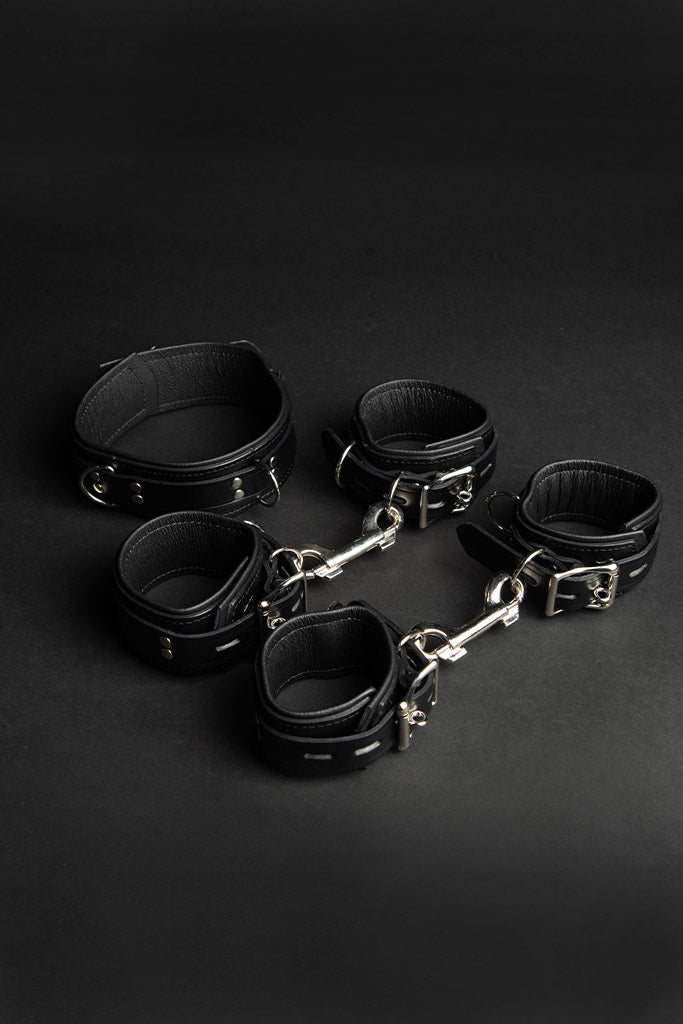 Leather submissive bondage kit